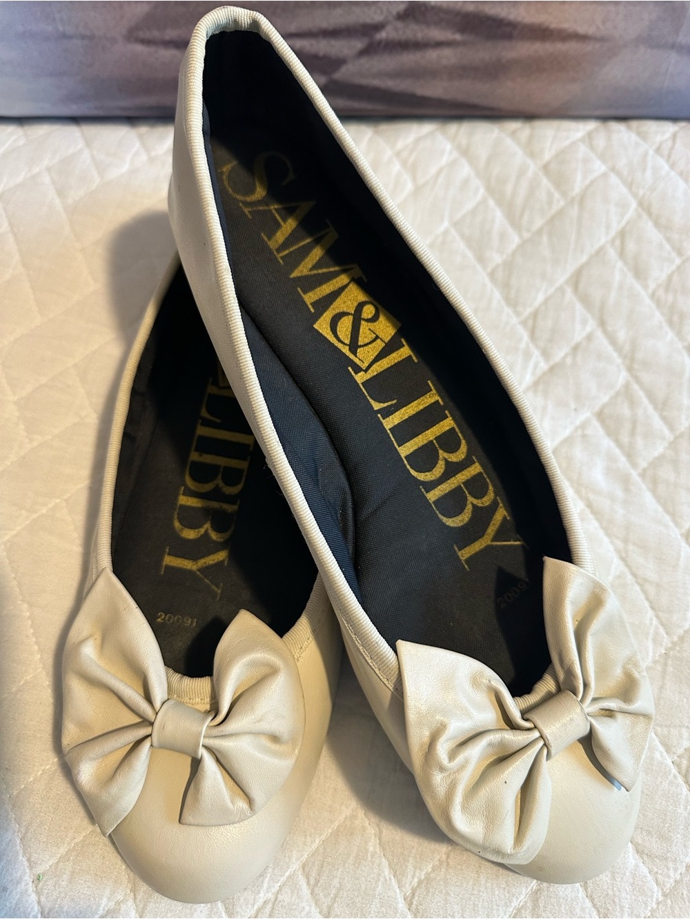 🎄 Sam & Libby leather bow ballet flats ivory cream size 10B Made in Brazil